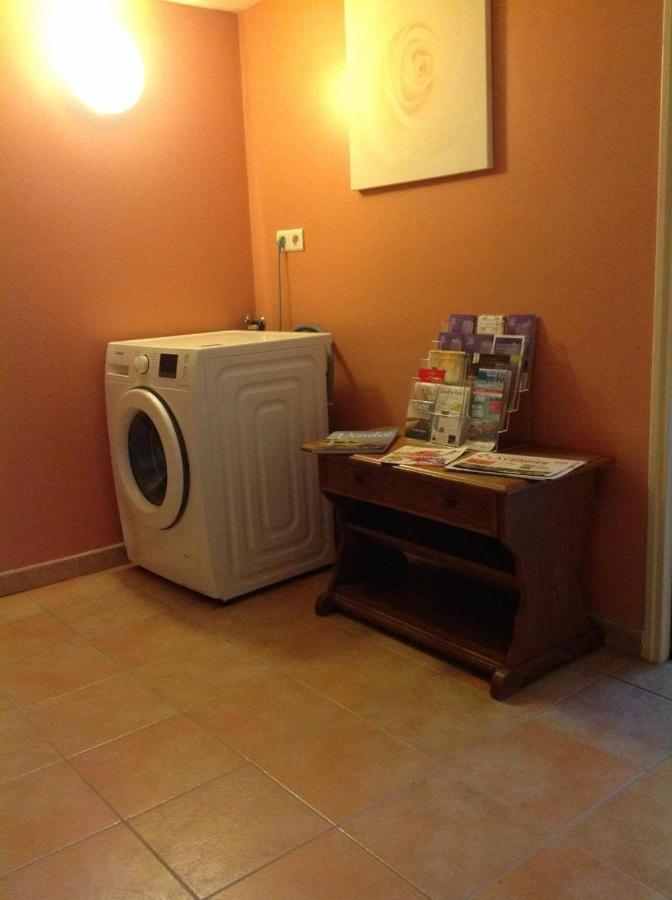 Le Studio De Serigny Foussais Luaran gambar